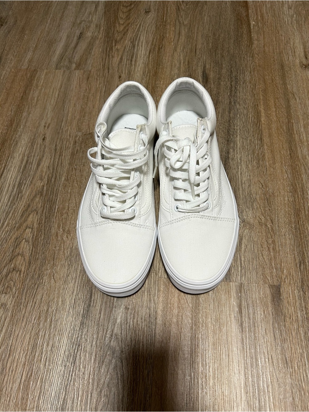 Vans Men's White Canvas Low-Top Sneakers